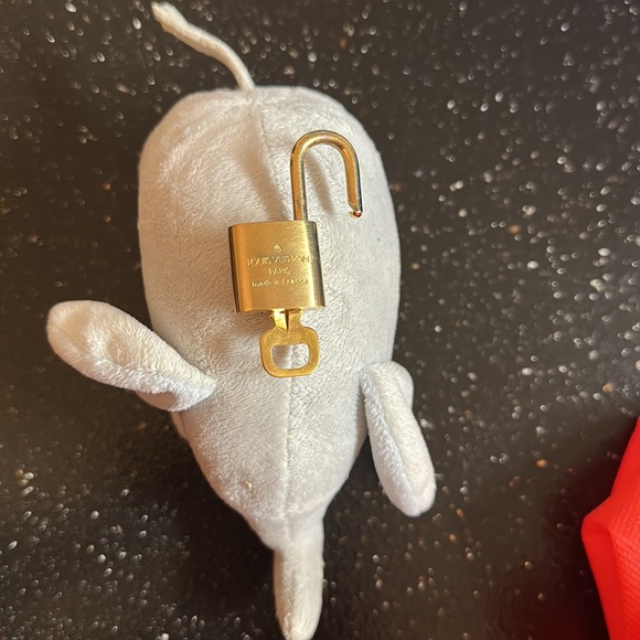 Authentic Louis Vuitton Key&Lock Set#319 - Picture 2 of 2